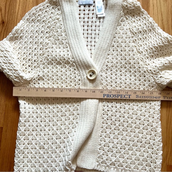 Lizwear size Large by Liz Claiborne one button sweater bolero style grea… - Picture 7 of 9